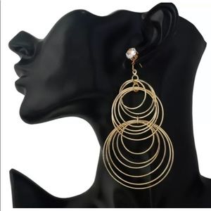 🌹✅Gold 3 Circle Geometric Dangle earrings.